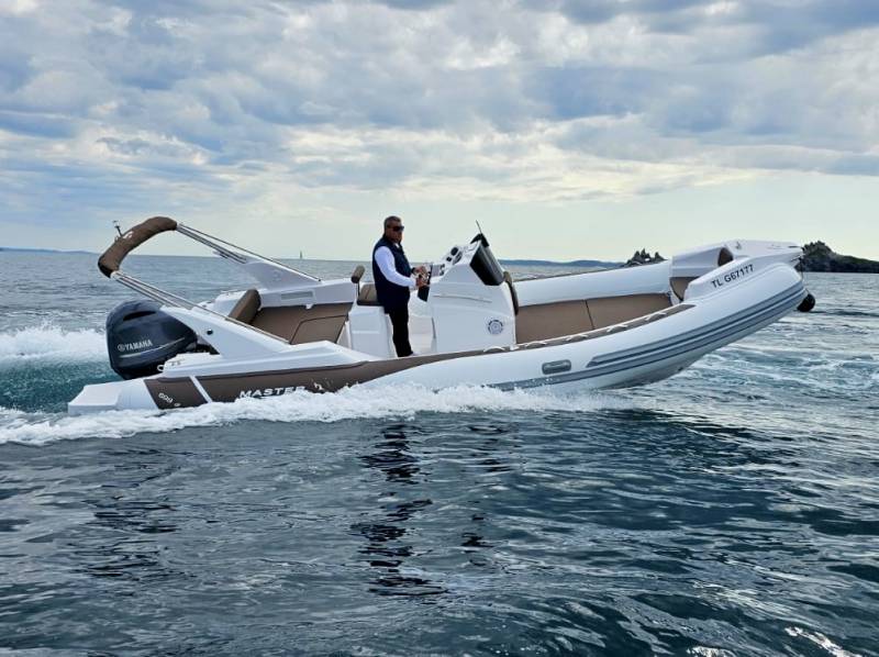 Location bateau de 7 m avec permis Hyères