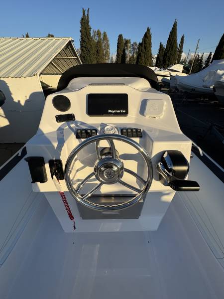 Location bateau de 7 m avec permis Hyères