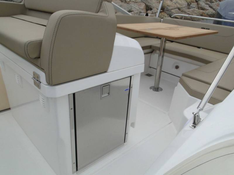 meilleur prix pour une location de semi rigide a hyeres dans le var pour la journee