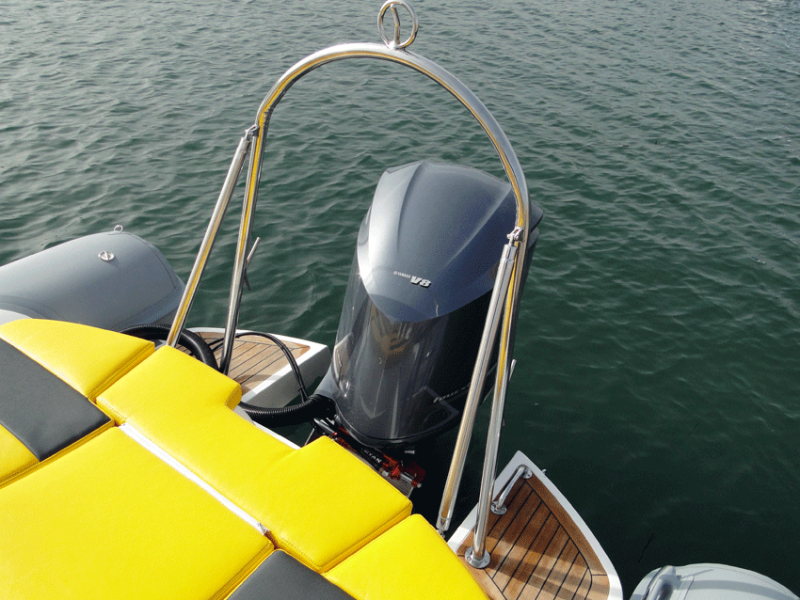 Location semi-rigide Joker Boat Mainstream 800 au Port de Hyères