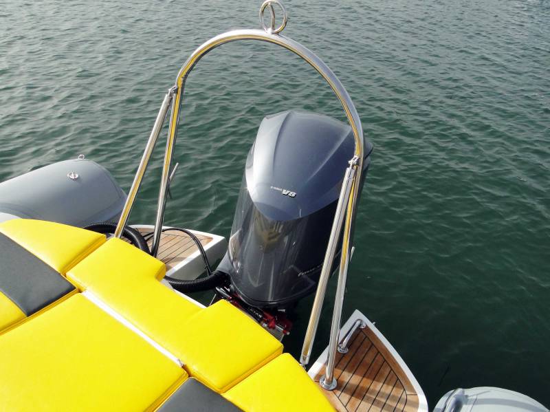 réserver un bateau pour faire du ski nautique