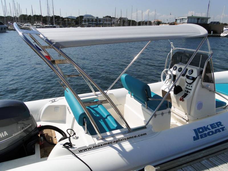 combien coute une location de bateau semi rigide pour les vacances