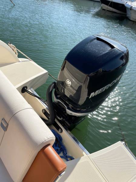 location bateau moteur la londe pres de hyeres