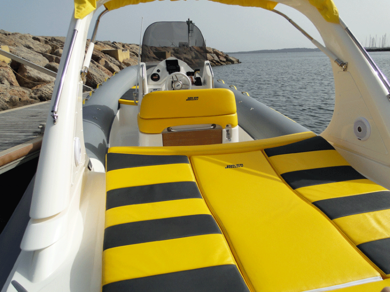 Location semi-rigide Joker Boat Mainstream 800 au Port de Hyères